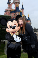 Ashley Fink à Disneyland Paris