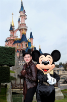 Chris Colfer à Disneyland Paris