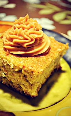 Gâteau aux pistaches glacage au beurre d'arachide