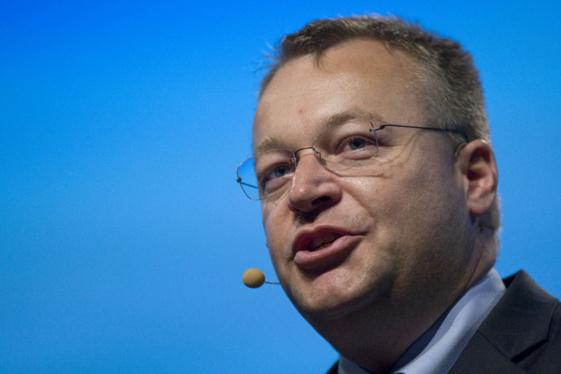 Cet homme n'aime visiblement pas l'iPhone...