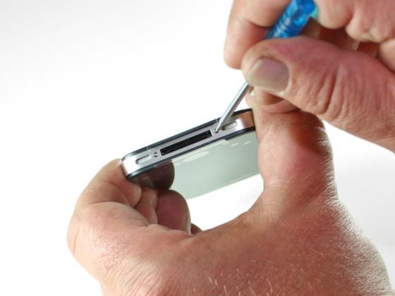 94 Pièces détachées pour remplacer ce qui est cassé sur votre iPhone 4/4S ou iPhone 5...