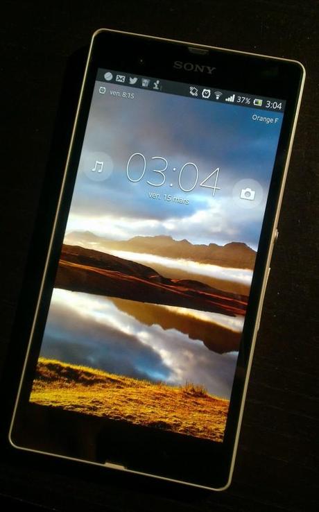 Test Sony - le Xperia Z de l'eau a coulé sous les ponts pour la marque et son smartphone!
