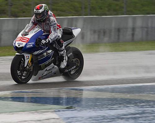 GP-2013-03-13-Lorenzo-sous-la-pluie.jpg