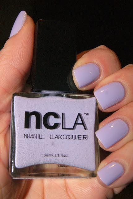 As if de NCLA, un lilas tout doux. As if de NCLA, un lilas tout doux.