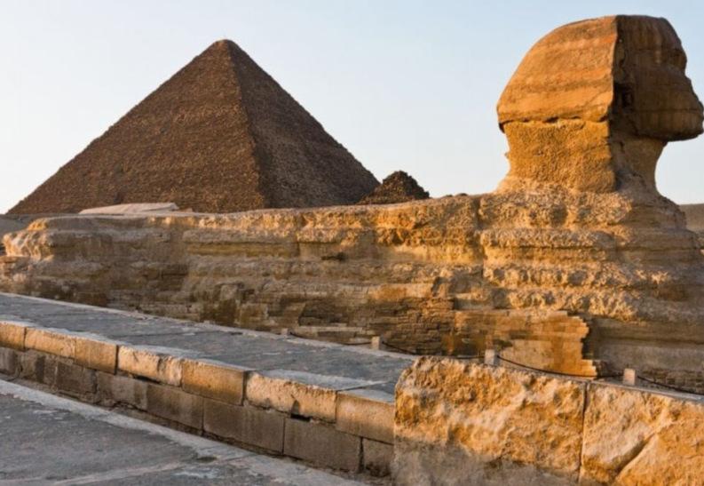 PANORAMA DU HAUT DE LA GRANDE PYRAMIDE OU PYRAMIDE DE KHEOPS