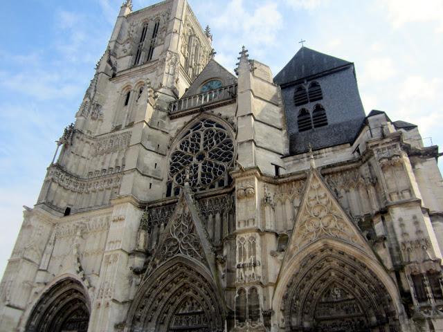 Dans la ville de...?