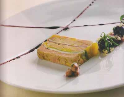 Terrine de foie gras aux amandes de Californie