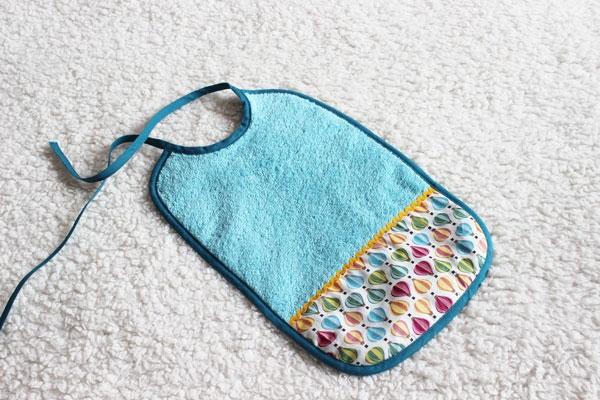 les petites bêtises de fifi,couverture bébé,cape de bain,sortie de bain,bavoir bébé,liberty of london