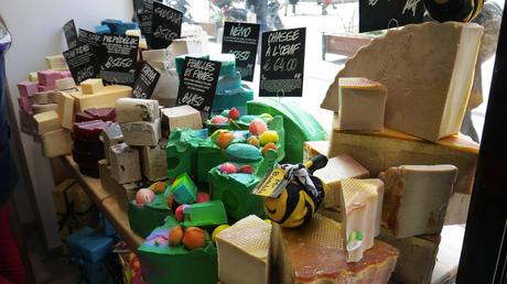 Délicieusement Lush Lush1 Délicieusement Lush