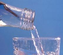 Alternative aux eaux en bouteille : Bio ou filtres ?