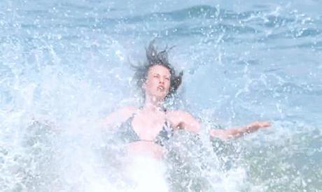 Pieds Nus Su'l Ciment