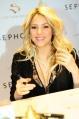 EXCLU PHOTOS ET VIDEO Shakira lance son parfum à Paris