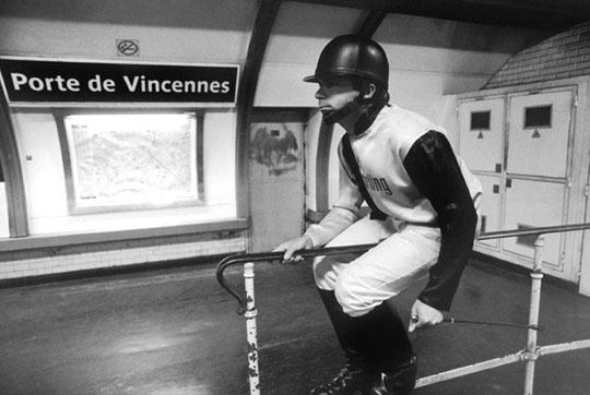 Les noms des stations de Métro prises au pied de la lettre s’exposent