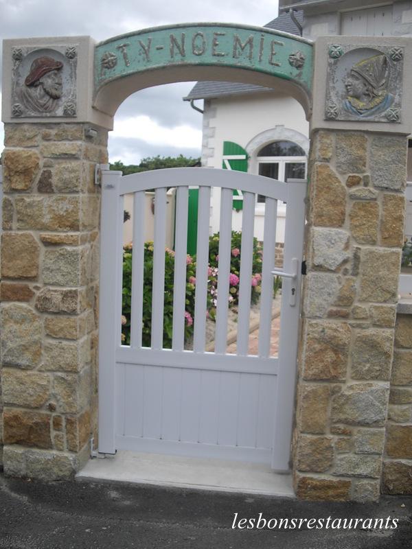 LE YAUDET(22)-Une porte de Famille