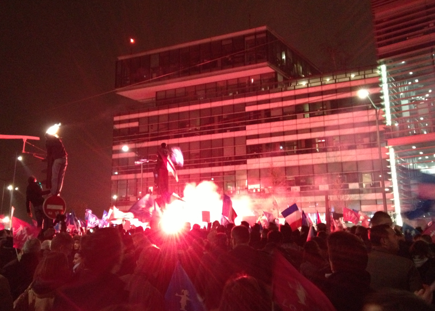 Manif pour Tous devant France Télévision