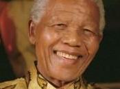 Nelson Mandela hospitalisé mais garde moral fait progrès constants