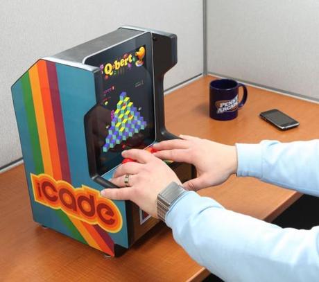 icade_desk_embed_zoom-600x531