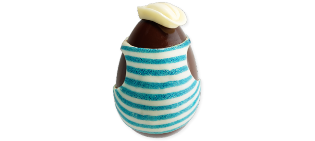 Oeuf en chocolat noir 68% avec décor maillot et chapeau en chocolat, 36,90€ l'unité