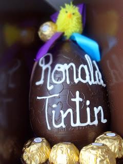 Ronald Tintin te souhaite Joyeuses Pâques,Happy Easter,Felices Pascuas, Frohe Ostern,