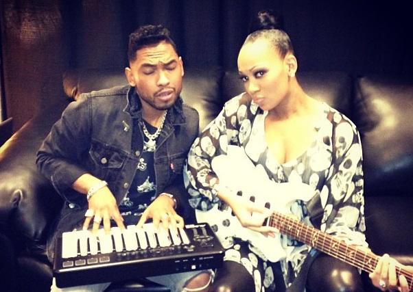 Monica est en studio avec Miguel