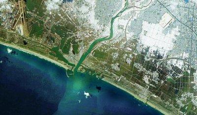 Quand les satellites volent au secours des victimes de catastrophes