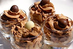 mousse_chocolat_siphon_crème_légère_chocolat lait_chocolat Pâques_mousse légère_chantilly chocolat.JPG