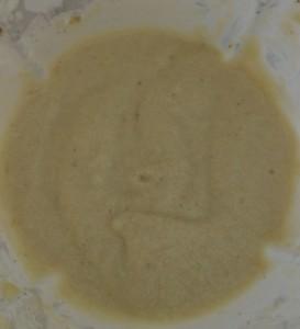 Crème à l'ail, mixez les gousses et la crème liquide Crème à l'ail, mixez les gousses et la crème liquide