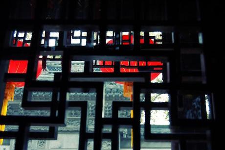 yu garden-shanghai-chine-vieille ville chinoise-fleurs-cerisiers-roses-jardin-zen