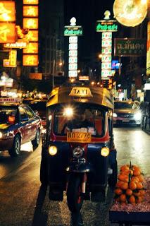 Last night in Bangkok... dernière nuit illuminée par les cuisines qui peuplent Bangkok la nuit...