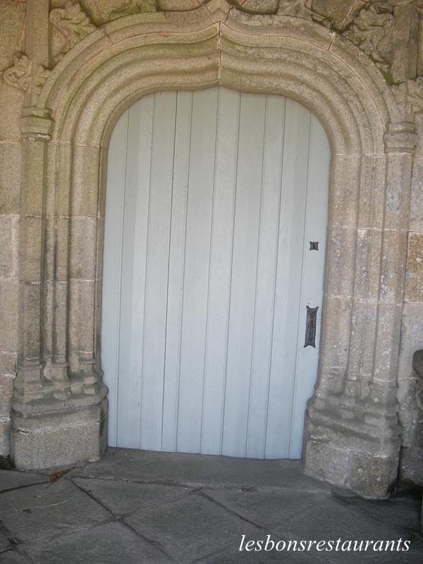 TRÉDREZ-LOCQUEMEAU(22)-Église Notre-Dame de TrédRez
