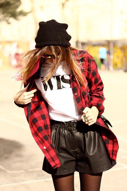 GRUNGY LOOK GRUNGY LOOK