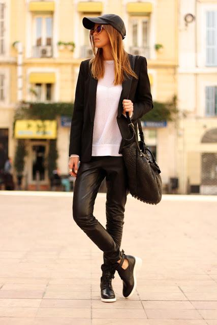 PAYE TA CASQUETTE!!!