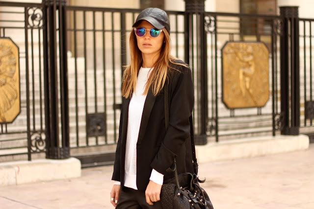 PAYE TA CASQUETTE!!!