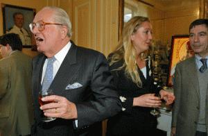 Jean-Marie et Marine Le Pen dans leur manoir de Montretout