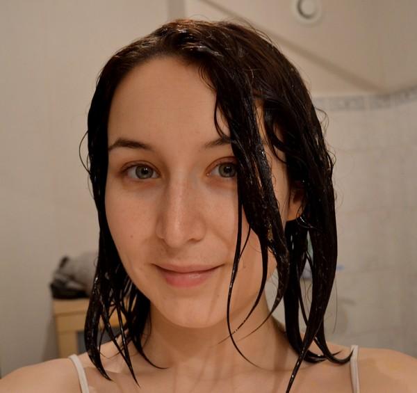 Le masque pour cheveux huile d'olive + œufs pour les nulles