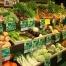 Des fruits et légumes bio dans un supermarché naturéO