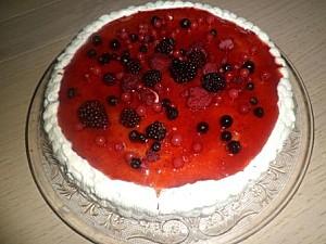 Gateau-chantilly-meringue-italienne-fraise-2.JPG