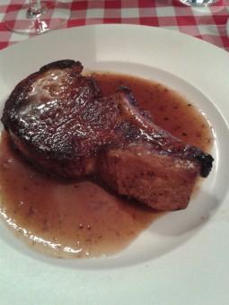 Côte de porc... et son jus Côte de porc... et son jus 255x340