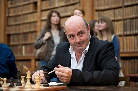  Léo Battesti dans le film Joueuse