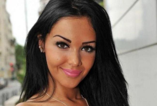Nabilla sera invitée du Grand Journal jeudi 11 avril