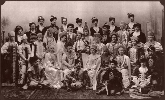 Photo de groupe au bal de 1903