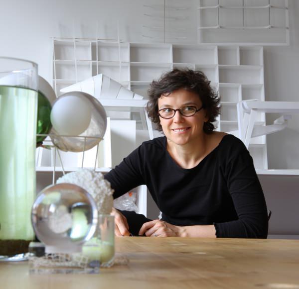 Dessus Dessous objets lumineux par Constance Guisset