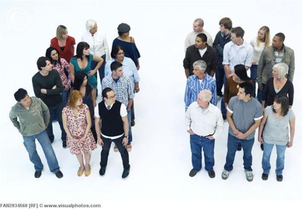 PLUS DE LA MOITIE DES JEUNES EN FRANCE PENSENT A QUITTER LE PAYS