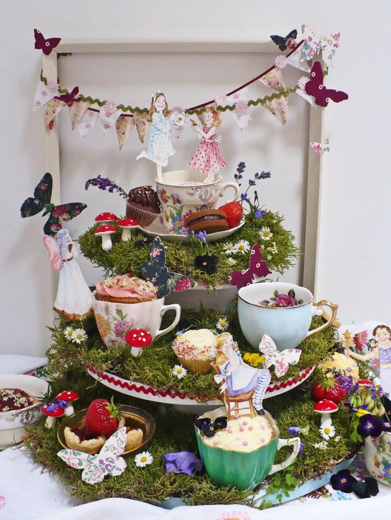 Nevie_pie_cakes_vintage-tea-party-dessert-table-London