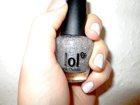 J’ai vu un fantôme avec des étoiles ! manucure-avec-bys-1 étoiles