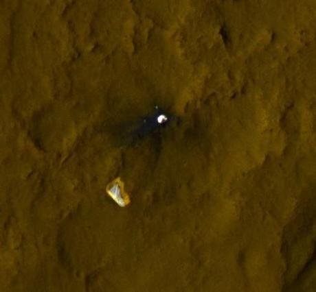 MRO-Hirise-Curiosity-parachute.jpg
