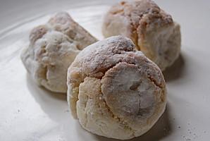amaretti_macarons_sicilien_Italie_amande-poudre amande_biscuits.JPG