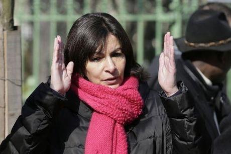Plainte contre NKM : Anne Hidalgo prend les Parisiens pour des buses !