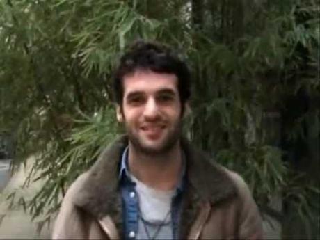 0 Les fossettes de Camille, distributeur de coups de foudre