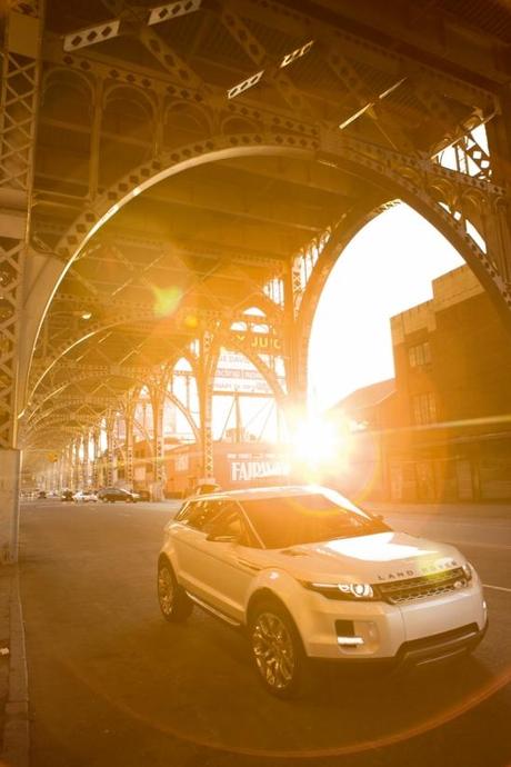 Land rover lrx concept  un suv sportif 10 